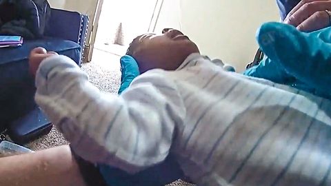RS-Virus: US-Polizist rettet Baby vor dem Ersticken