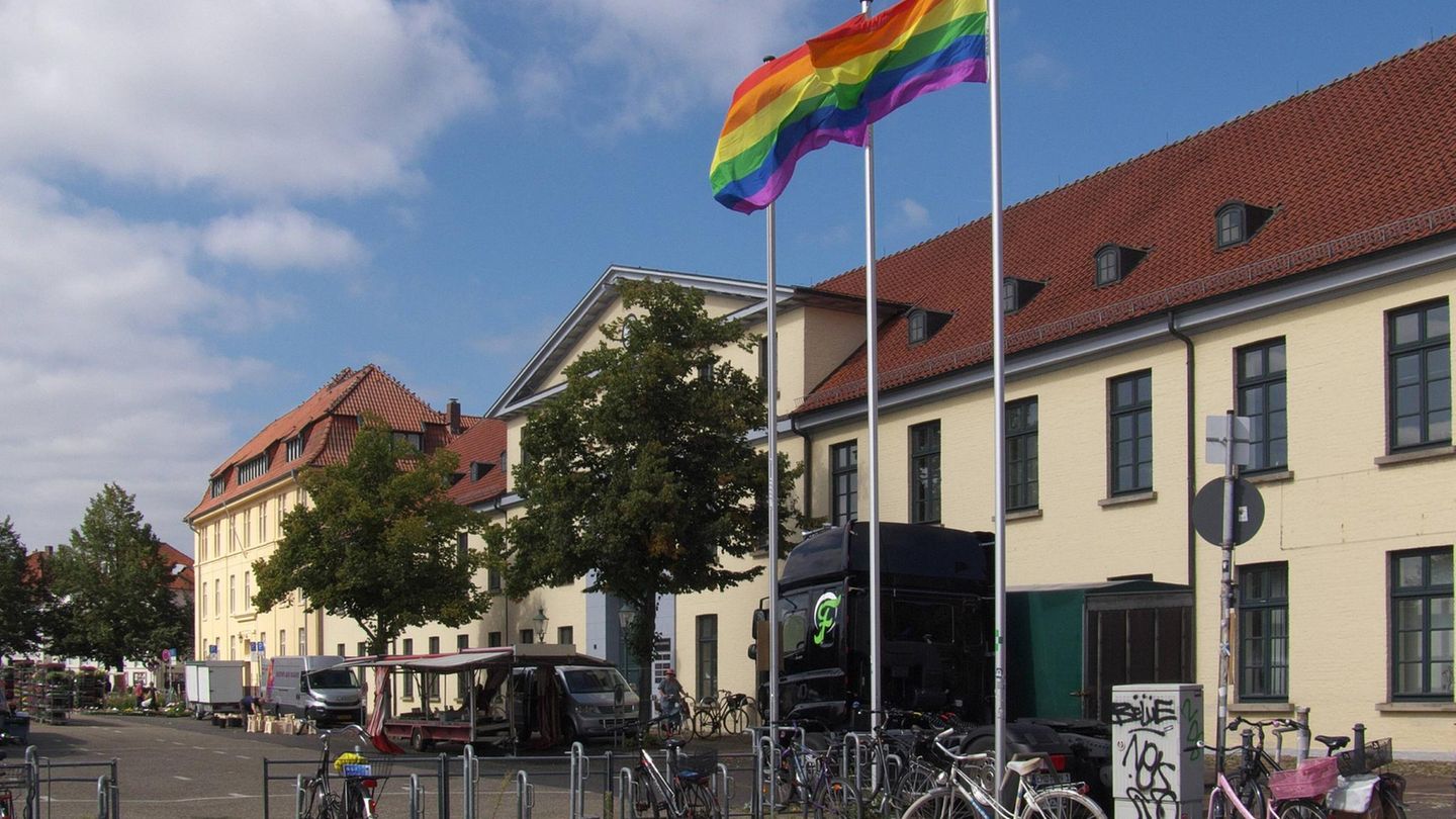 Platz 8: Oldenburg  Oldenburg hat bei der Lebensqualität laut Studie die stärkste Entwicklung aller Städte hingelegt. Auch die Produktivität und die Zahl wissensintensiver Dienstleistungen entwickeln sich gut. Im Niveauranking: Platz 27.