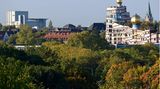 Platz 9: Darmstadt  Zu den Städten mit positiver Dynamik gehört auch Darmstadt. Die Hessen profitieren von einer starken wirtschaftlichen Entwicklung, zudem hebt die Studie die verbesserte Kita-Quote hervor. Im Niveauranking liegt Darmstadt sogar auf Rang 8.