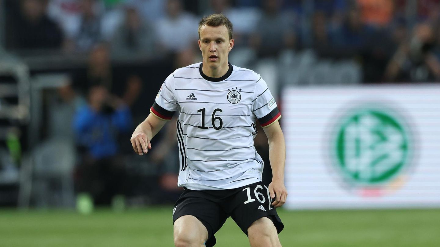 Lukas Klostermann  Note: 4,5  Kam zur 2. Halbzeit und erledigte seinen Job auf rechts in der Viererkette ohne weiter aufzufallen.