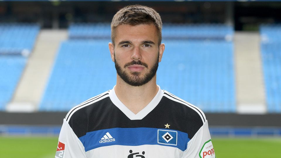 Der HSV hat Innenverteidiger Mario Vuskovic vorerst aus dem Training genommen