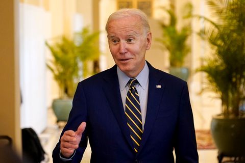 Gute Laune nach dem Sieg in Nevada: US-Präsident Joe Biden in Phnom Penh