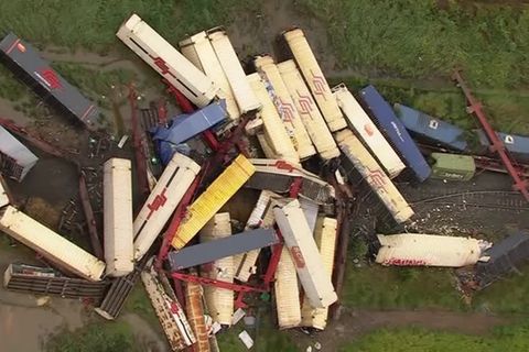 Video: Australien: Chaos nach Zugentgleisung