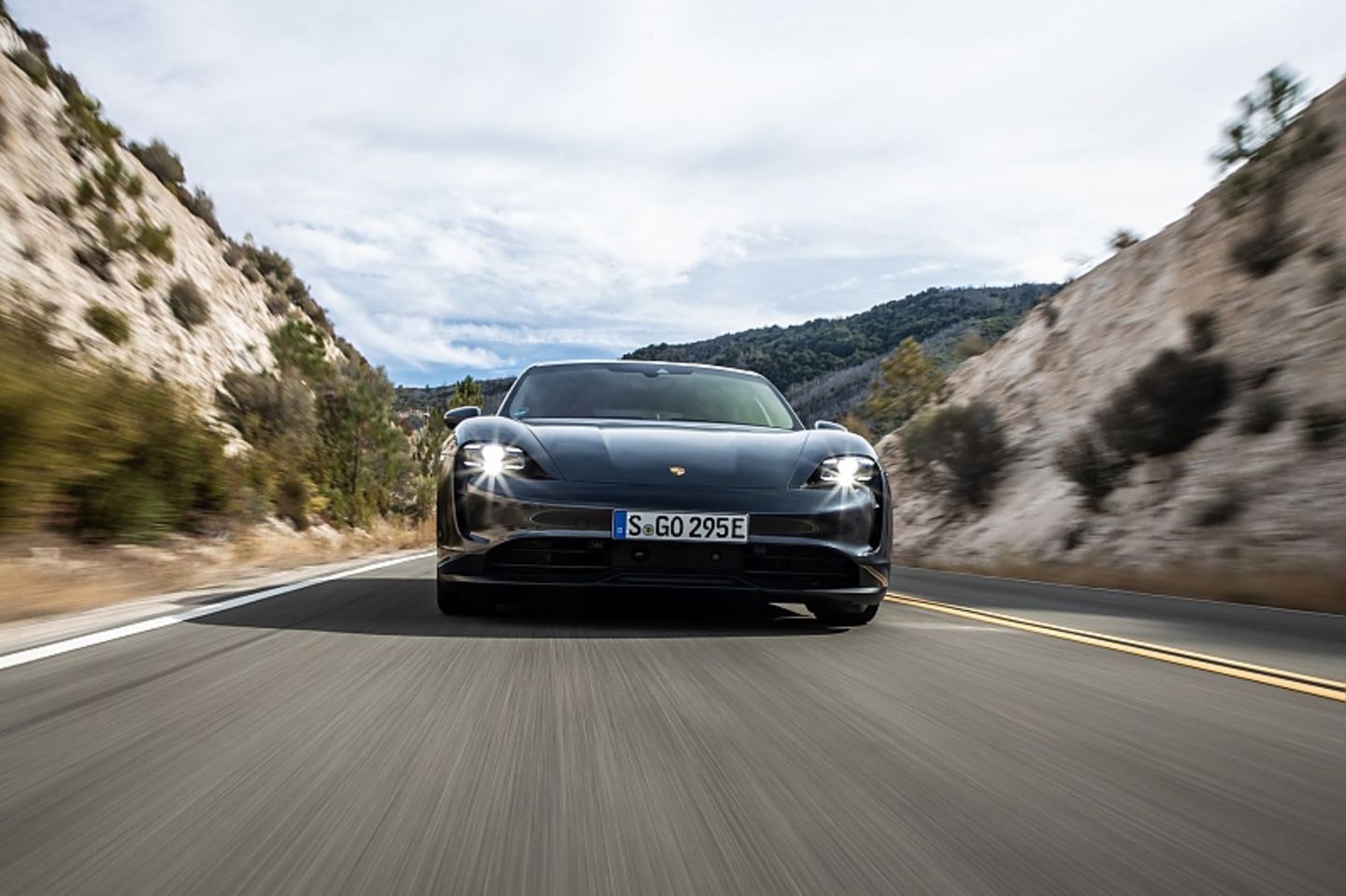 Porsche Taycan 4S