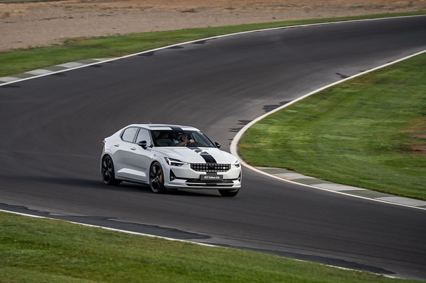 Polestar 2 BST Edition 270
