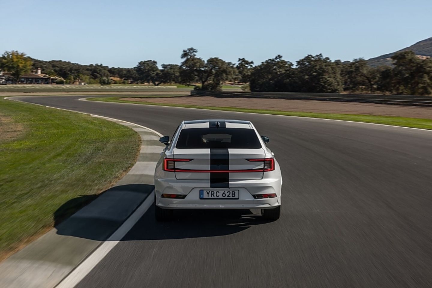 Polestar 2 BST Edition 270
