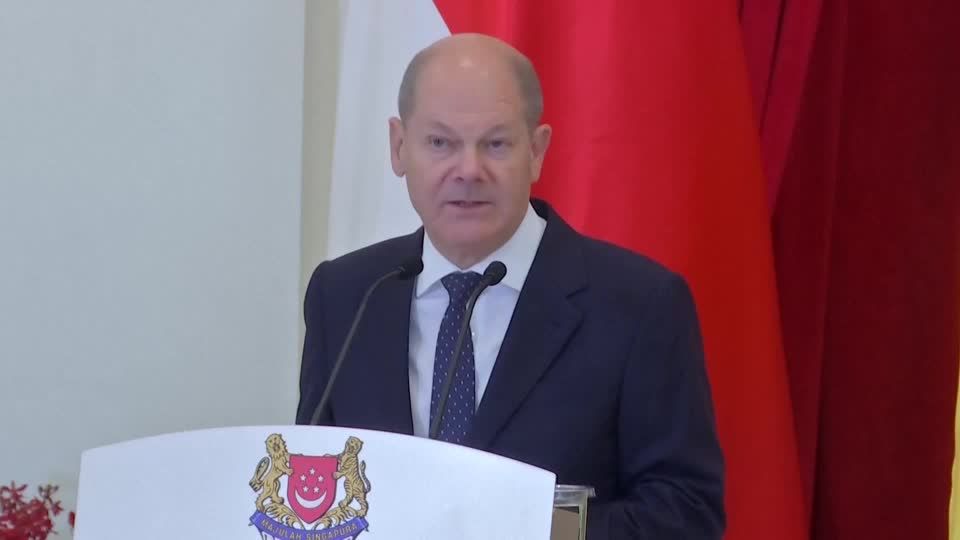 Video: Scholz in Singapur: Einseitige Abhängigkeiten vermeiden Video: Scholz in Singapur: Einseitige Abhängigkeiten vermeiden