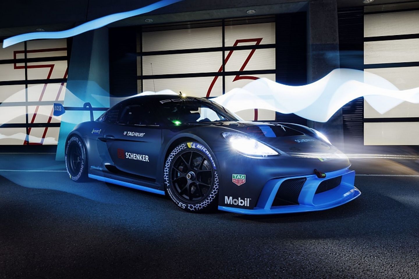 Porsche GT4 e-Performance