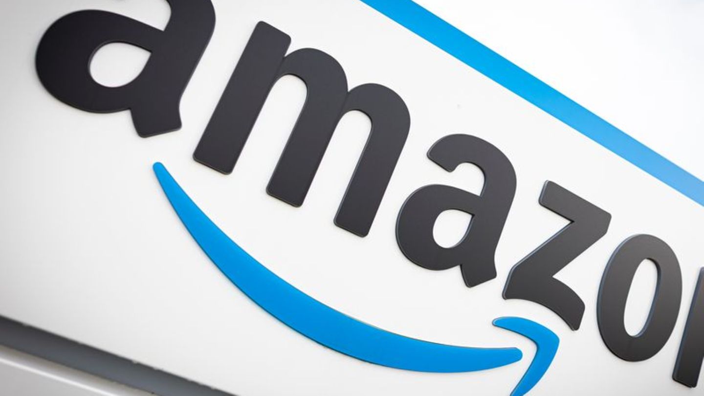 US media: Amazon wants to cut almost 10,000 jobs