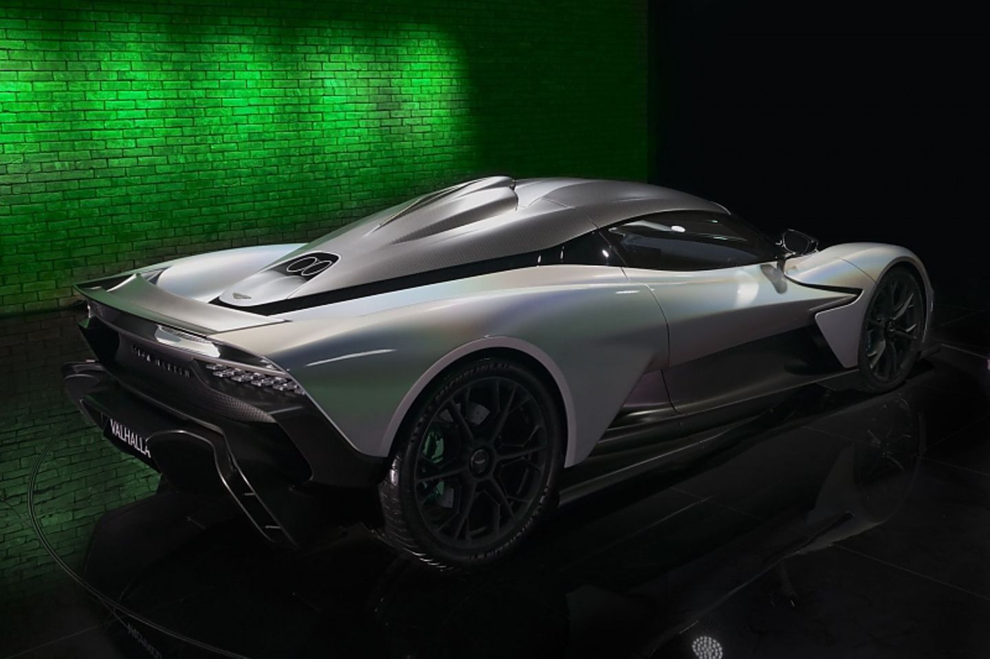 Aston Martin Valhalla