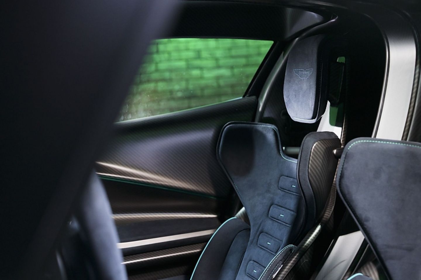 Aston Martin Valhalla