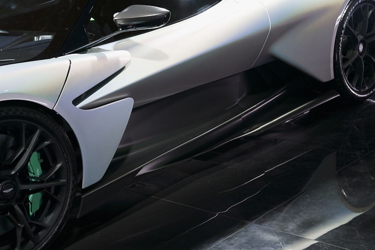 Aston Martin Valhalla