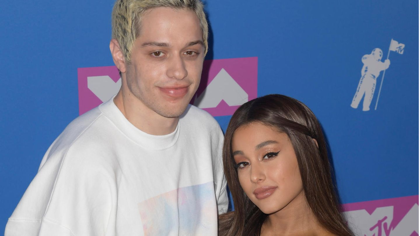 Pete Davidson Ariana Grande Pete Davidson Ariana Grande