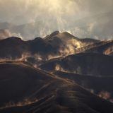 Dieses Foto sieht aus, als würde Dampf von einer Wüstenlandschaft aufsteigen