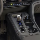 Toyota Crown Hybrid Max 2023