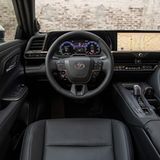 Toyota Crown Hybrid Max 2023