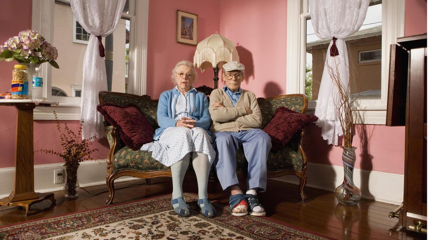 Vertraut und heimelig: Viele Seniorinnen und Senioren wünschen sich, in den eigenen vier Wänden alt zu werden. Mit frühzeitiger Hilfe kann das gelingen