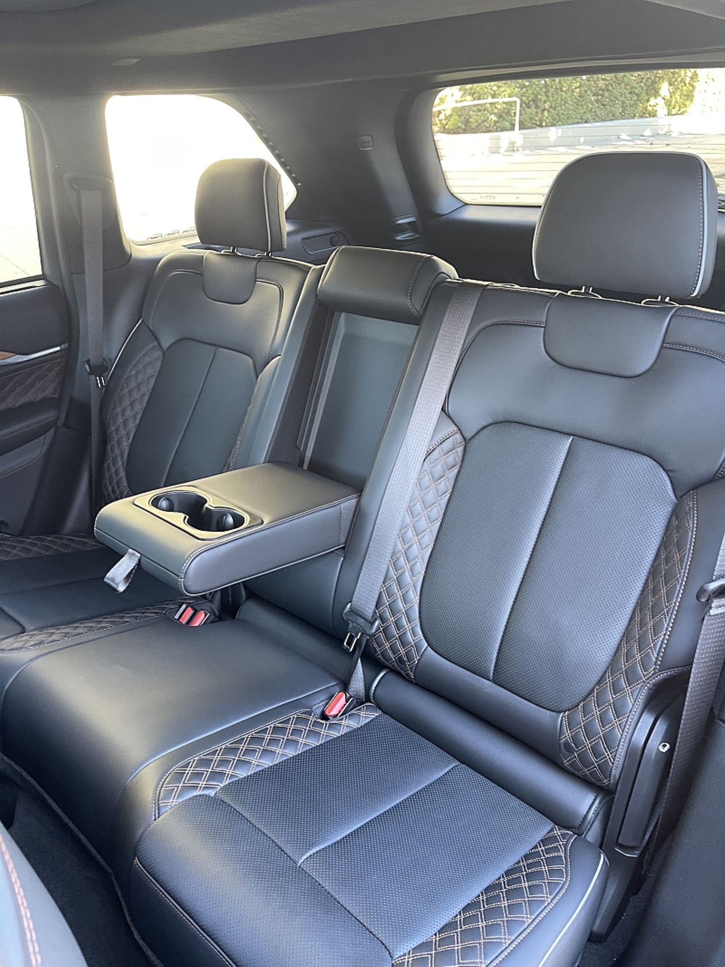 Jeep_Grand_Cherokee_4xe-7.JPG