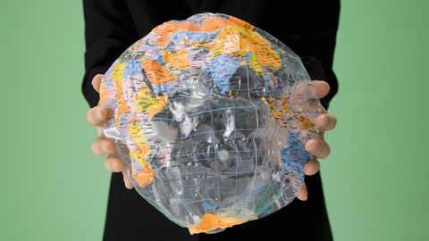 Platte Weltkugel: Ist die Globalisierung am Ende?