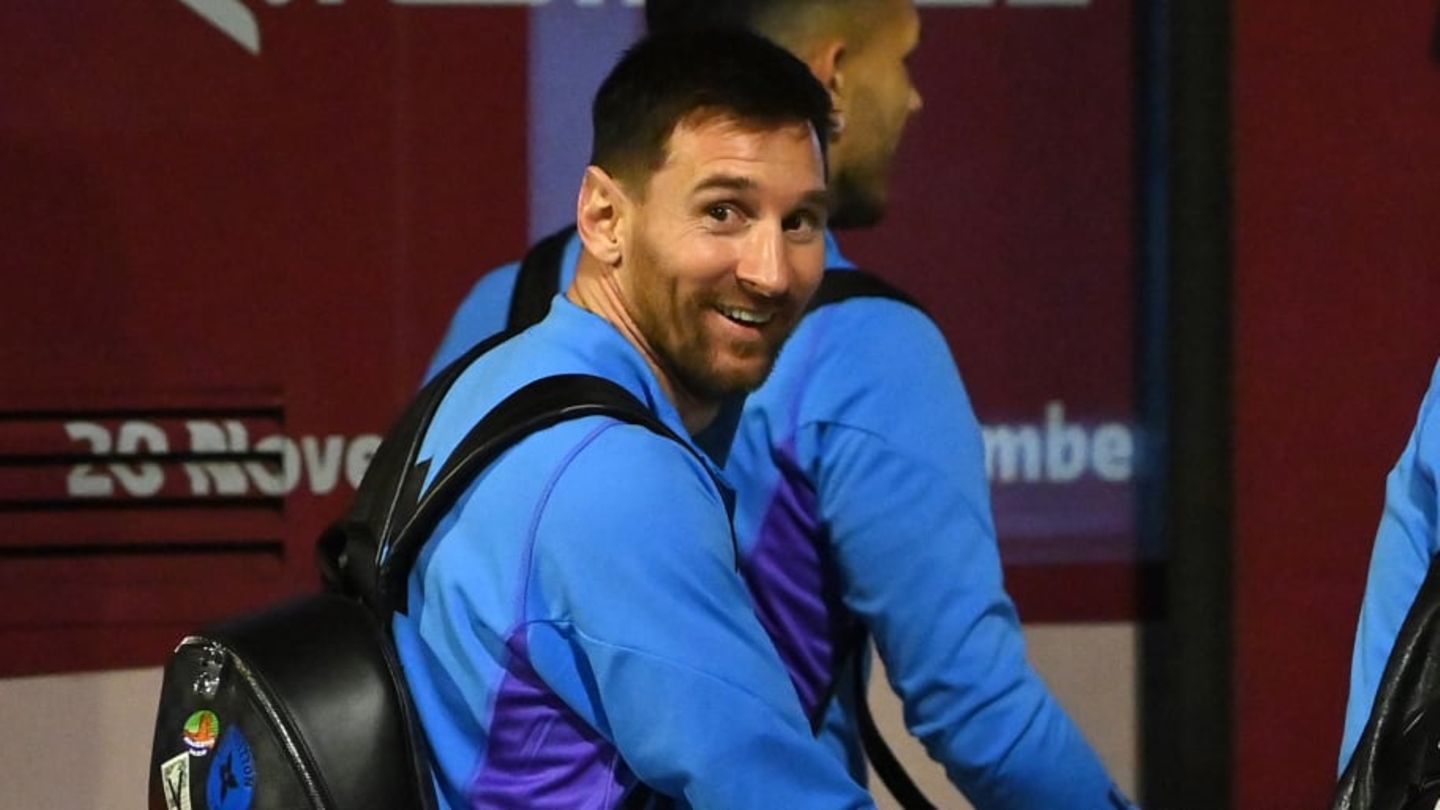Lionel Messi puts a damper on Barca’s hopes of a return