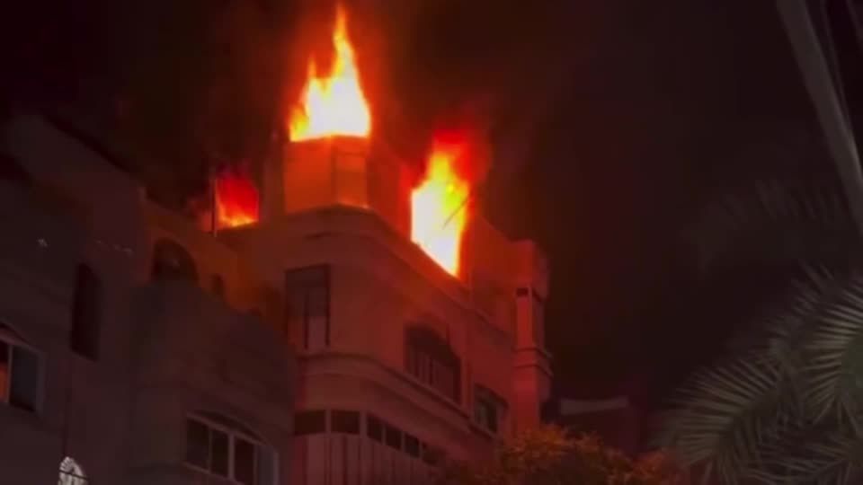 Video: Viele Tote bei Wohnhaus-Brand im Gaza-Streifen