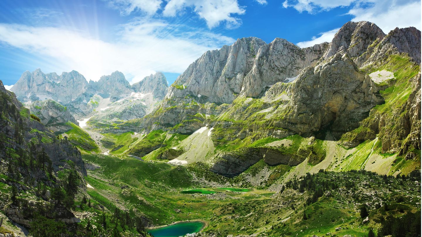 Blick auf die albanischen Alpen Blick auf die albanischen Alpen