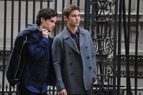 Szene aus "Gossip Girl" mit den Schauspielern Penn Badgley als Dan Humphrey und Chace Crawaford als Nate Archibald