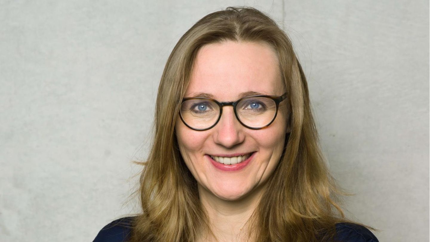 Lisa Badum (Grüne): Lisa Badum (Grüne) ist seit 2017 Mitglied des Deutschen Bundestages Lisa Badum (Grüne) ist seit 2017 Mitglied des Deutschen Bundestages
