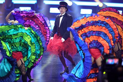Michael Bully Herbig tanzt Cancan