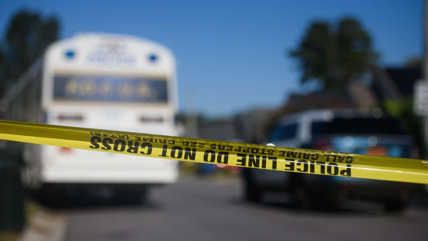 Bei Schüssen in einem Nachtclub in der US-Stadt Colorado Springs sind fünf Menschen getötet und 18 verletzt worden (Symbolbild)