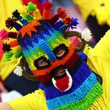 Fan aus Ecuador mit Wollmaske