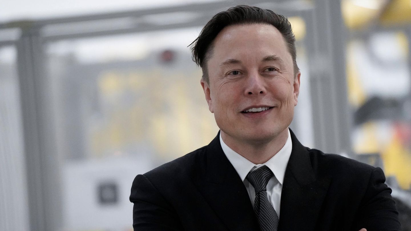 Elon Musk Elon Musk