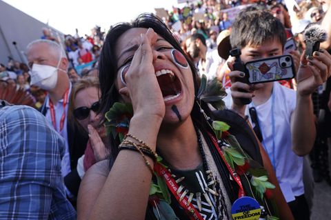 Klimakonferenz: Eine indigene Klimaaktivistin aus Brasilien