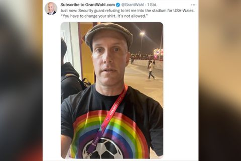 US-Journalist Grant Wahl vor dem WM-Spiel zwischen den Vereinigten Staaten und Wales in Katar