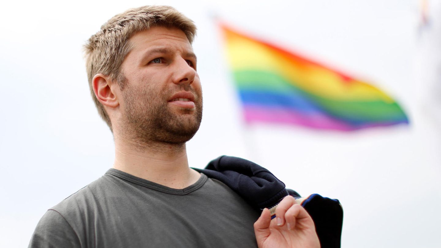 Hitzlsperger: Langfristige Folgen der "One Love"-Debatte