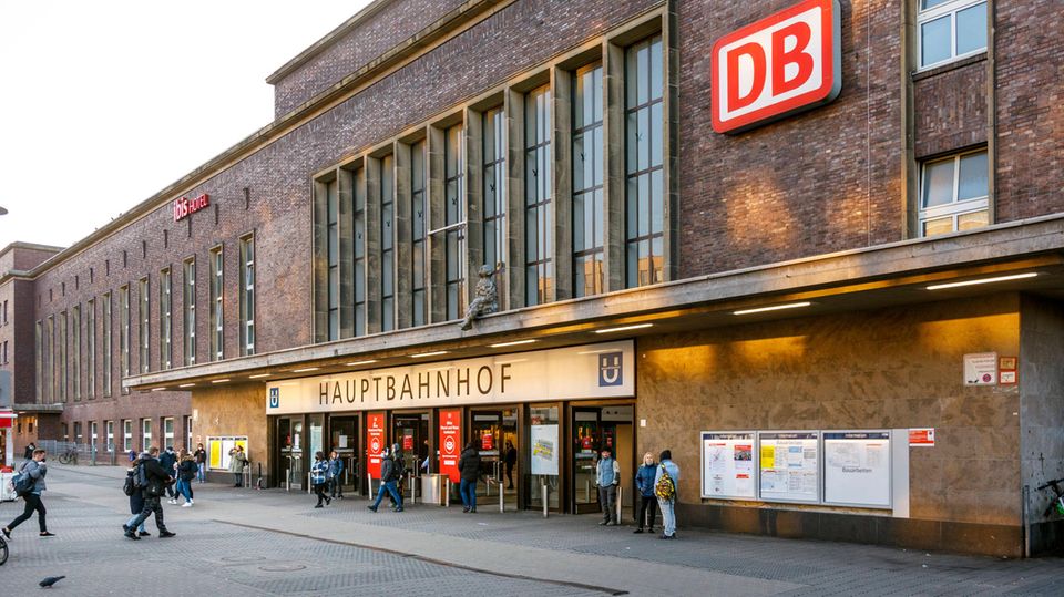 Hauptbahnhof Düsseldorf Hauptbahnhof Düsseldorf