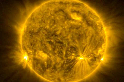 Was schlängelt sich hier über die Sonne? ESA veröffentlicht Solar Orbiter Zeitraffer