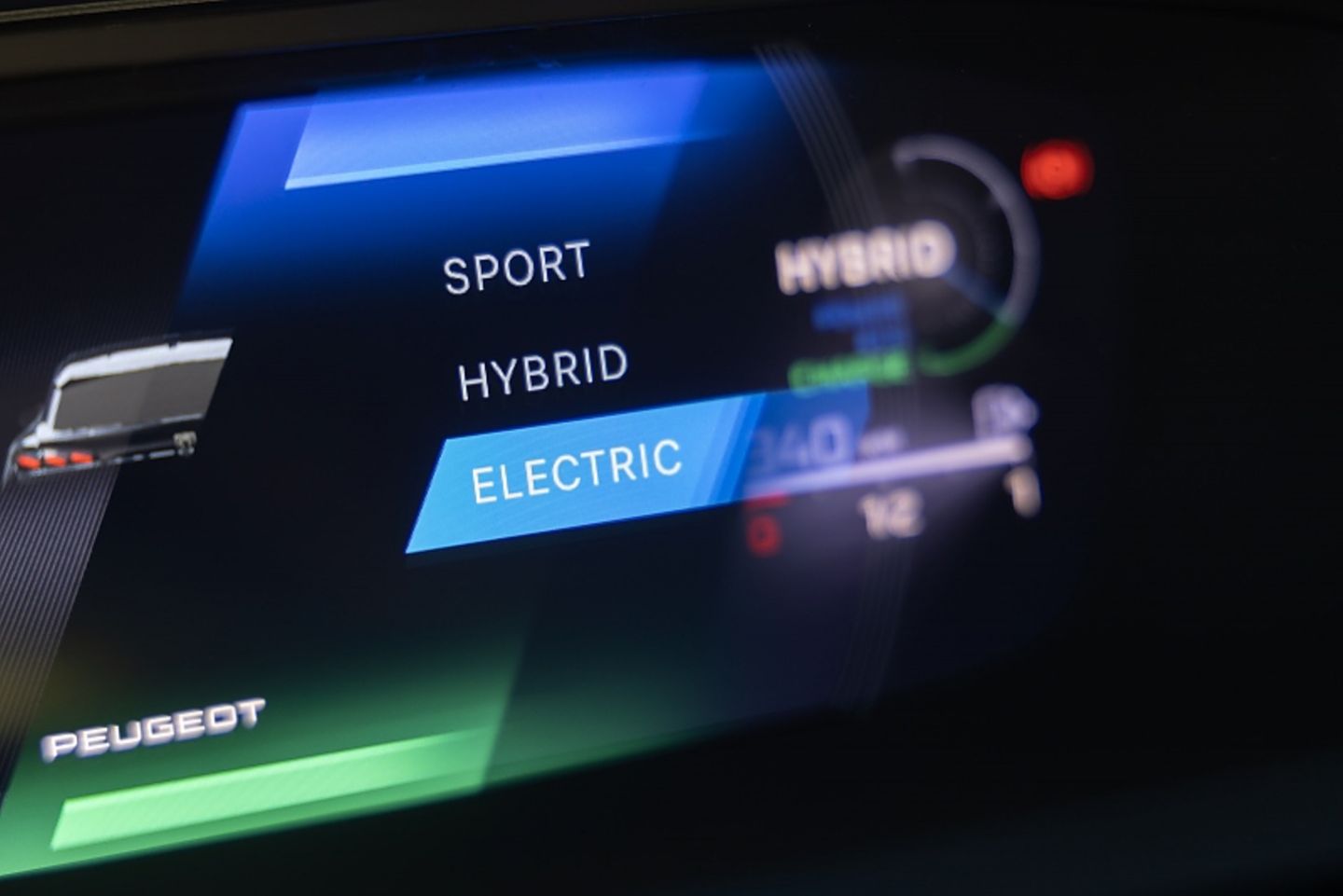 Peugeot 408 PHEV