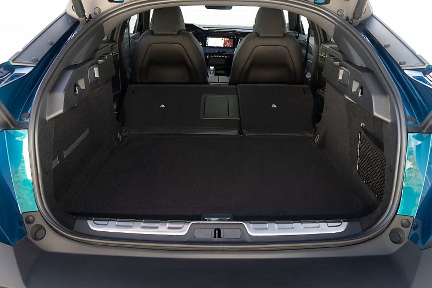 Peugeot 408 PHEV
