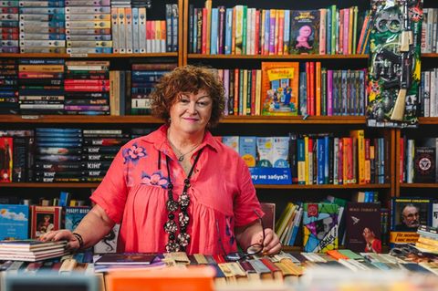Maryna Libanowa leitet seit gut zwanzig Jahren den wunderbaren Buchladen Bukinist in der Innenstadt von Tscherniwzi, auch als Czernowitz im Südwesten der Ukraine bekannt.