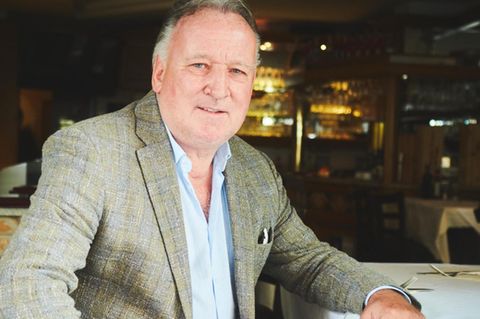„Was macht eigentlich…?“ Andreas Brehme

Aufgenommen im Ristorante Italia, Hochbrückenstrasse 3, 80331 München