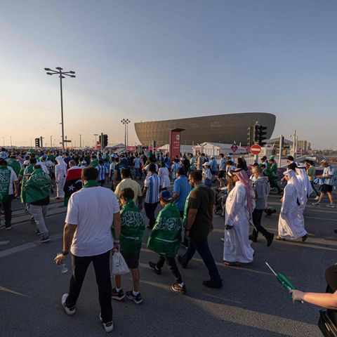 Fans nach dem WM-Vorrundenspiel Argentinen gegen Saudi-Arabien in Lusail, Katar