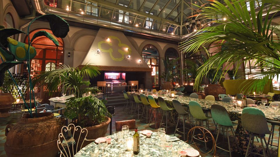 25hours Hotel Florenz: Wie ich eine Nacht in Dantes Inferno überlebte ...