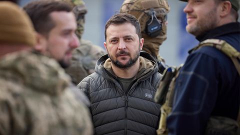 Reporter zu den Kämpfen im Donbass: "Selenskyj stellt 'Karte der Unbesiegbarkeit' vor"