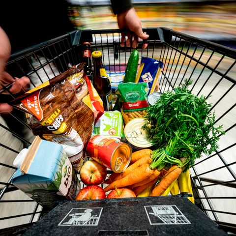 Viele Verbraucher wollen günstigere Lebensmittel einkaufen