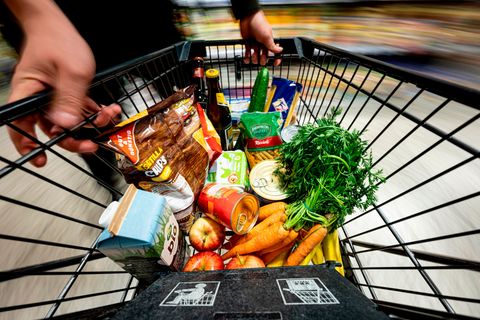 Viele Verbraucher wollen günstigere Lebensmittel einkaufen