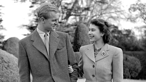 Prinzessin Elizabeth und Prinz Philip gehen spazieren