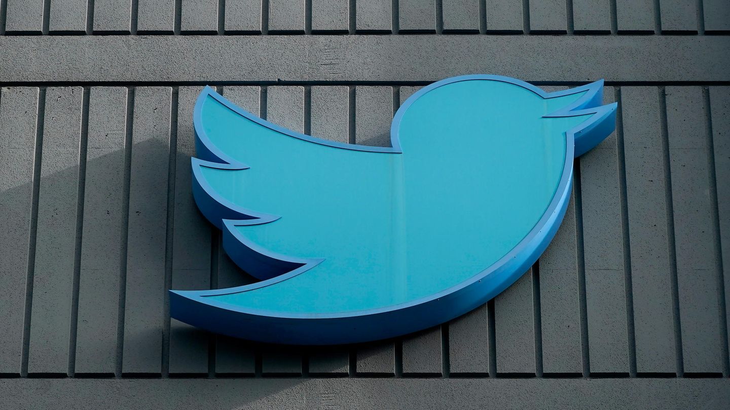Zu viele Entlassungen?: Probleme mit Links: Twitter nach Fehlbedienung gestört