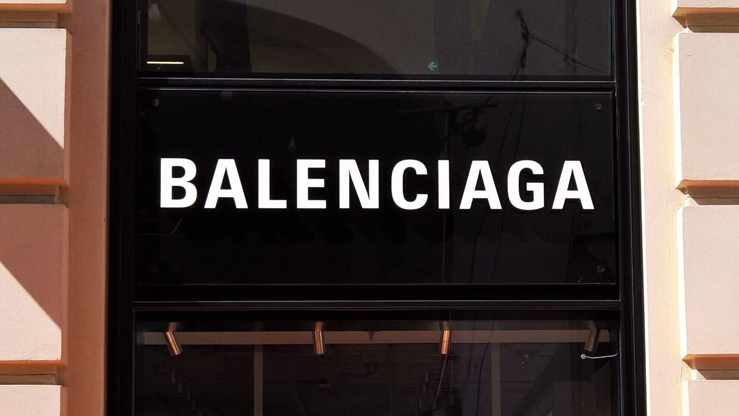 Balenciaga: sharp criticism of campaign photos – photographer defends himself