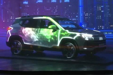 Remake des Sowjet-Klassikers: Russland reagiert auf Sanktionen: Moskwitsch-Autos gehen in ehemaligem Renault-Werk in Produktion